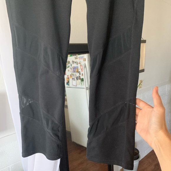 Fabletics Black Mesh Capri Leggings - Picture 3 of 6